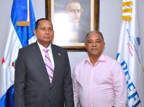 Director general del CAPGEFI recibe visita del presidente del Colegio Dominicano de Periodista